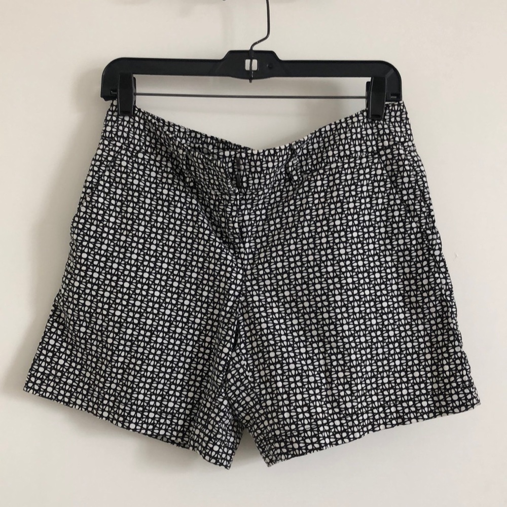 Loft black and white pattern chino shorts
